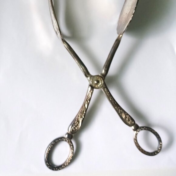 Three Vintage Silver Plated over Zinc Alloy Serving Tongs in Original Box - Picture 15 of 15